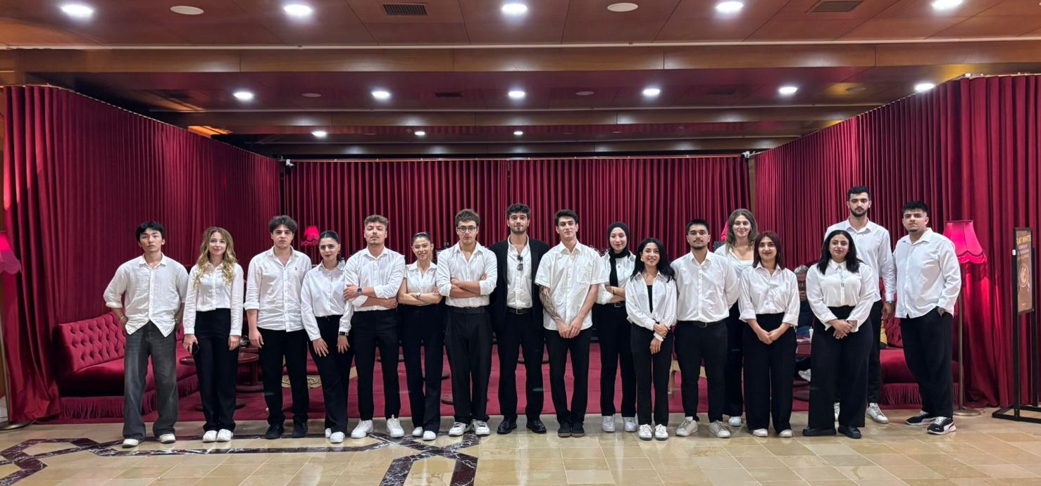 İBB Cemal Reşit Rey salonunda Bella ekibi
